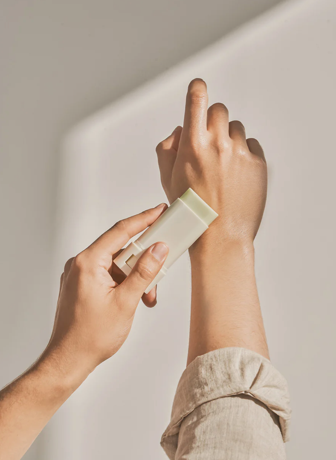 Matte Sun Stick Mugwort + Camelia 18g