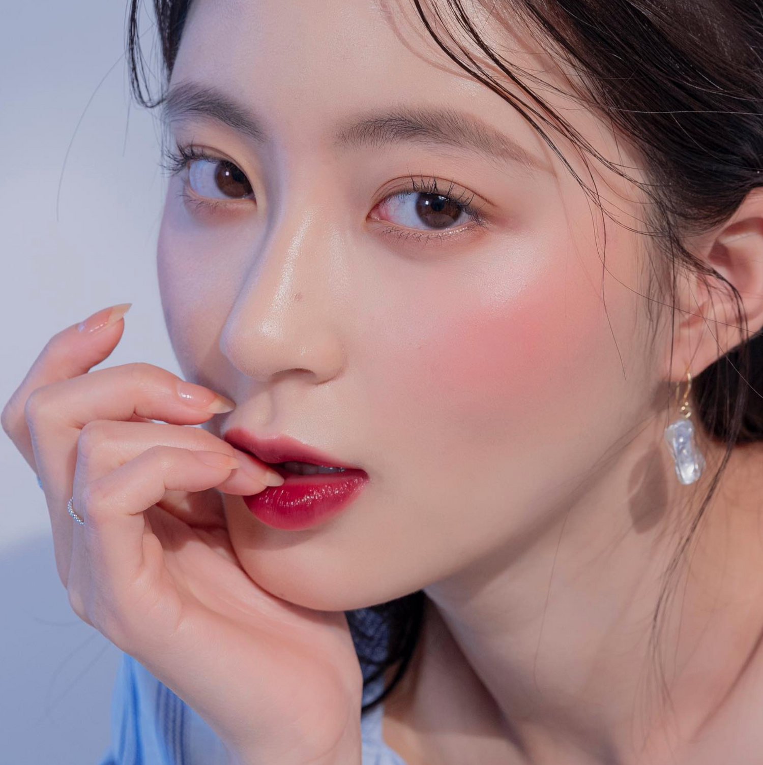 Eye-Catching Festive Glam