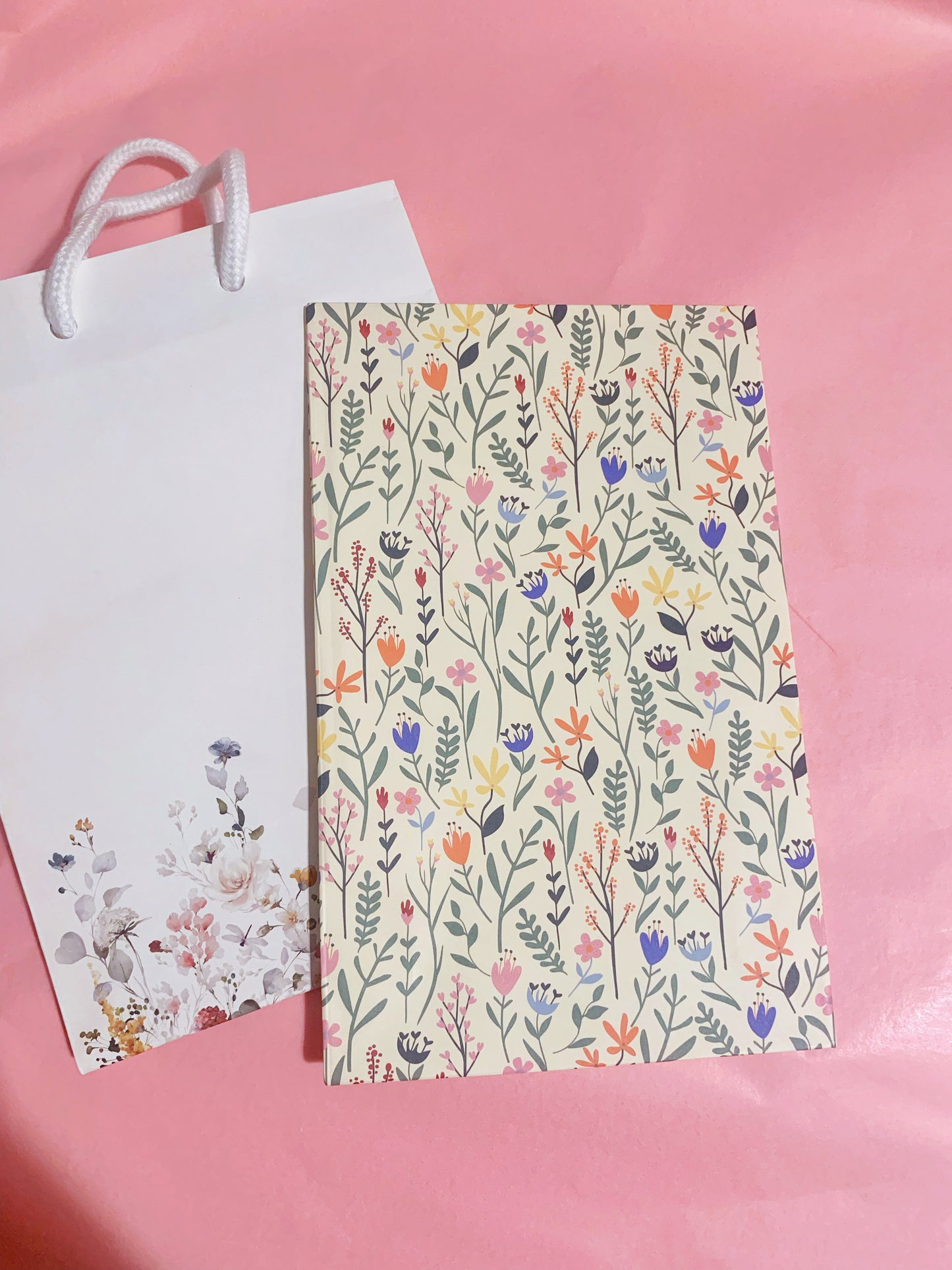 (M) Premium Garden Gift Bag  + Free silky paper